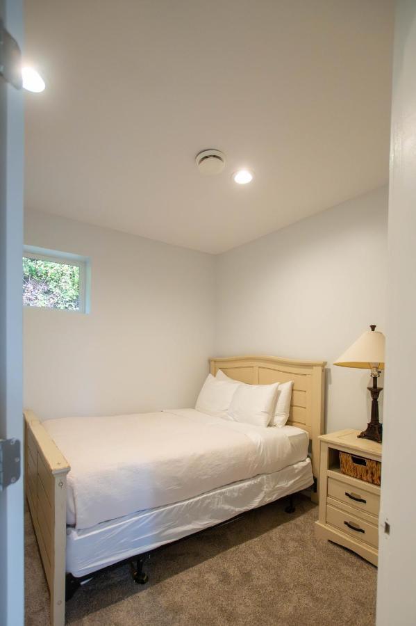 צ'יליוואק Private Mountainside Home מראה חיצוני תמונה